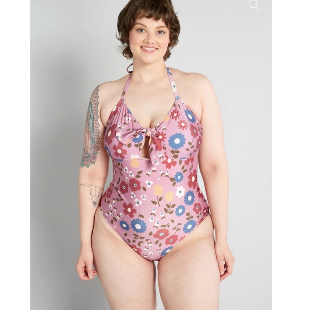 NWT ModCloth x Princess Highway Tie-Front One-Piece Swimsuit‎